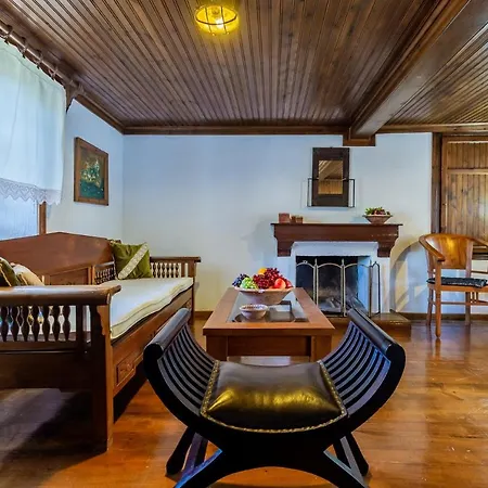 Aletri Pool Villa