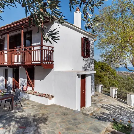 Aletri Pool Villa *